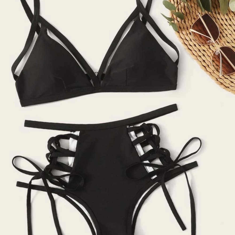 Black bikini 🖤